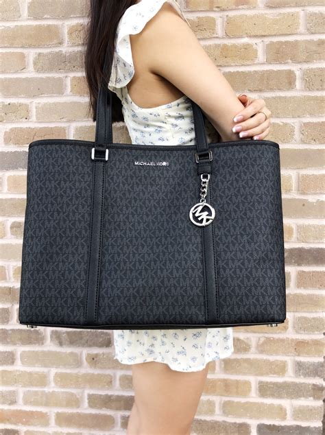 michael kors tote laptop